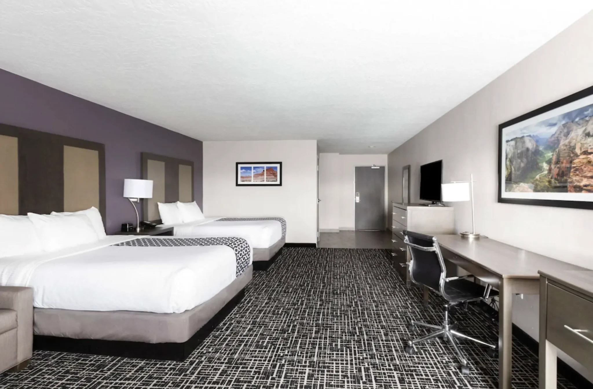 La Quinta Inn & Suites