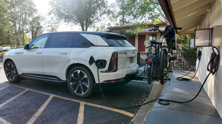 Tesla Destination Charger (by Squire Resort)