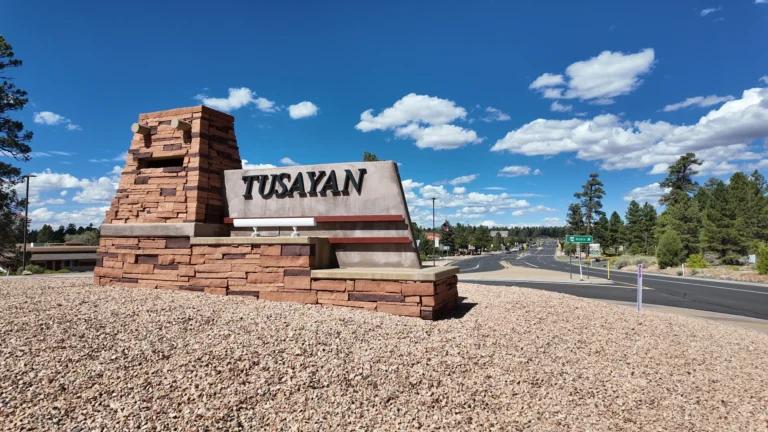 Tusayan Sign