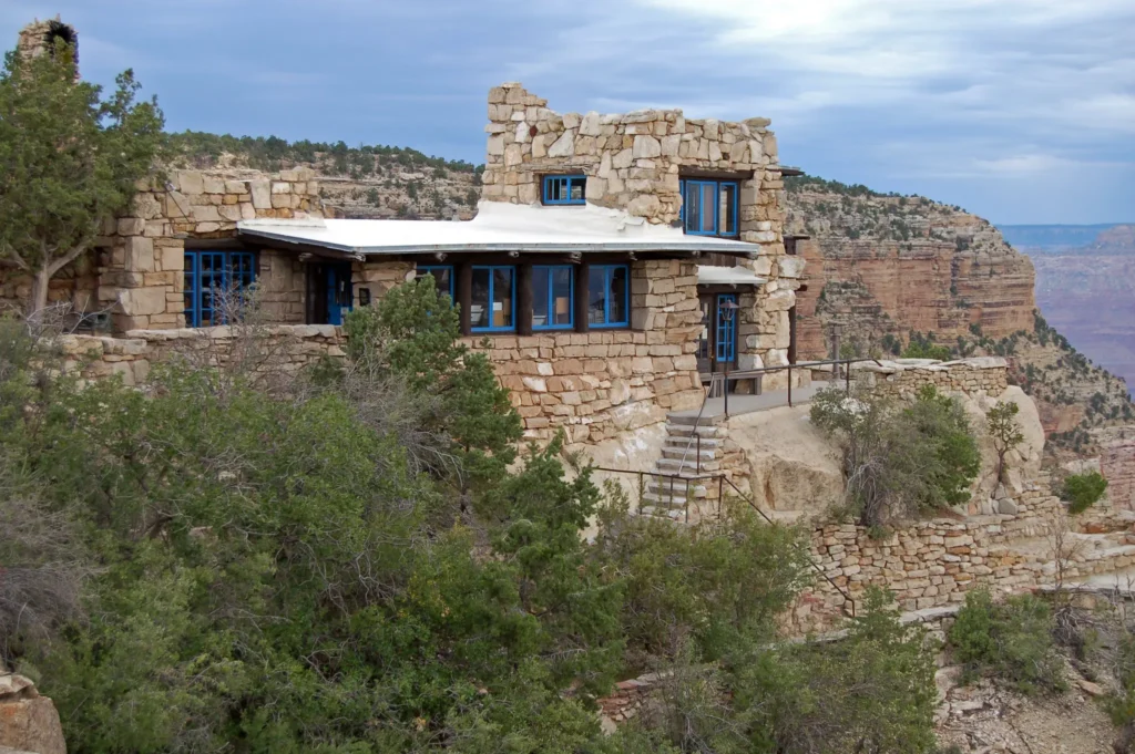 Lookout Studio#7