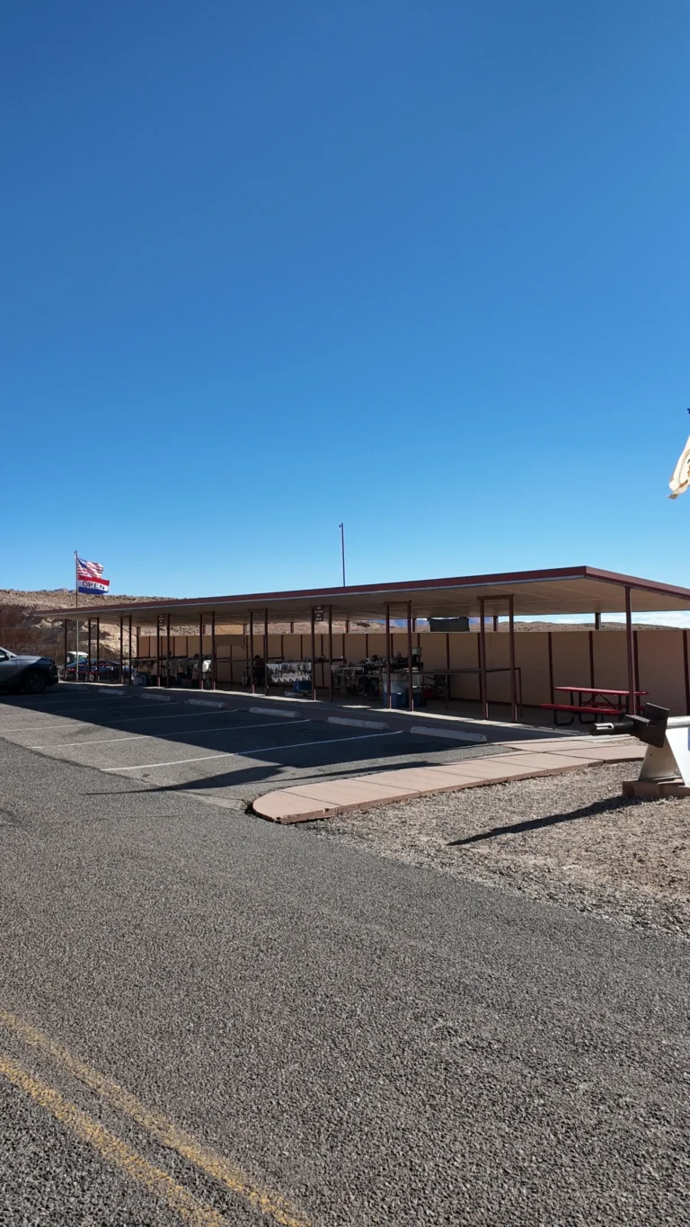 Antelope Trails Interpretive Market