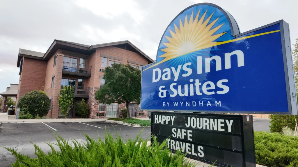 Days Inn & Suites by Wyndham Page Lake Powell#3