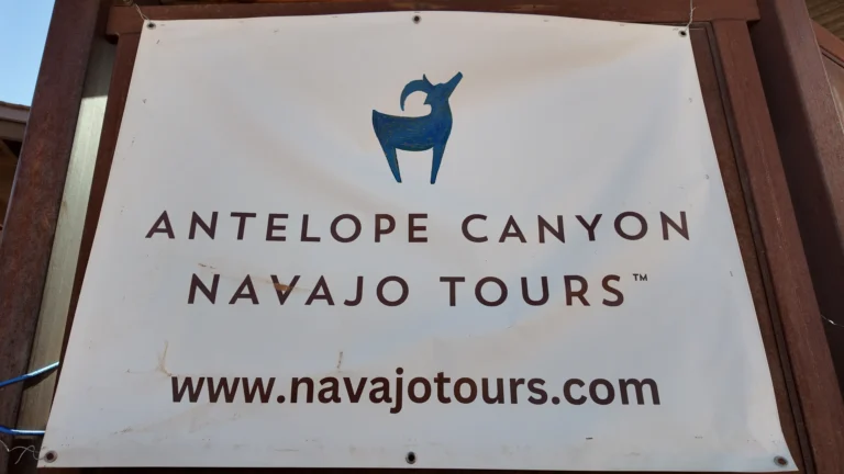Antelope Canyon Navajo Tours