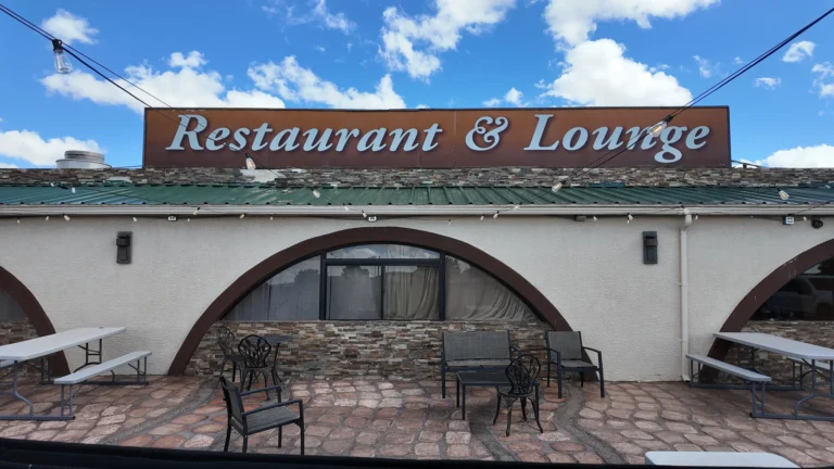 Grand Canyon Inn, Restaurant & Lounge