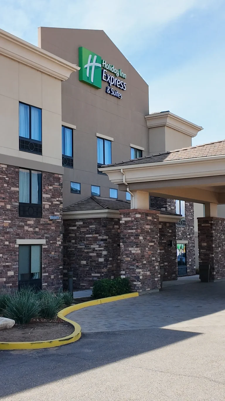 Holiday Inn Express & Suites Page – Lake Powell Area by IHG