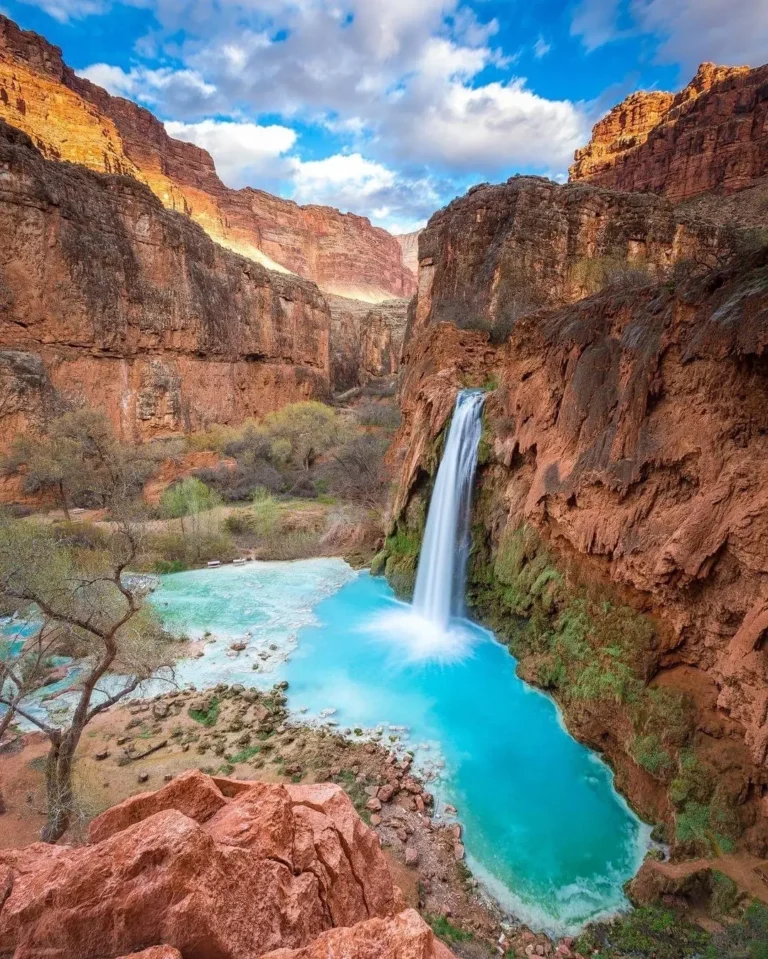 Mooney Falls