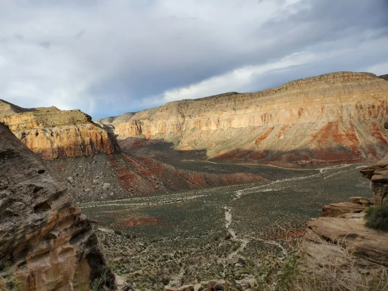 Hualapai Hilltop Parking Lot