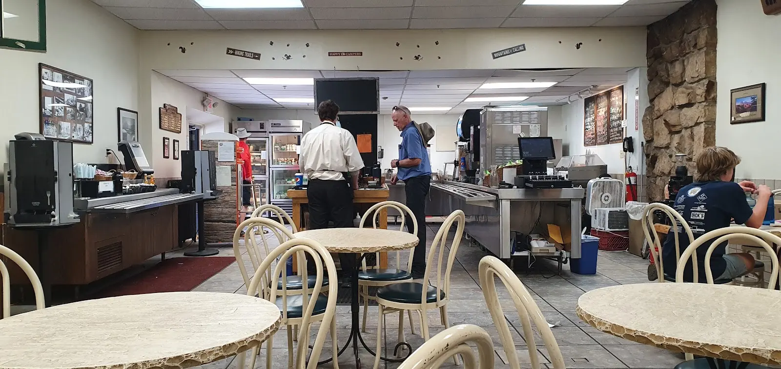 Deli in the Pines